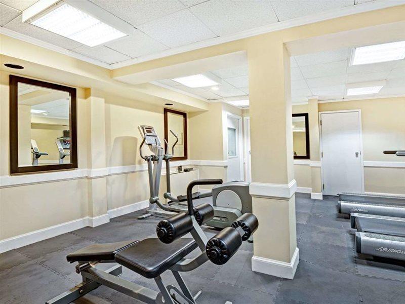 Ramada by Wyndham Seekonk Providence Area Bagian luar foto