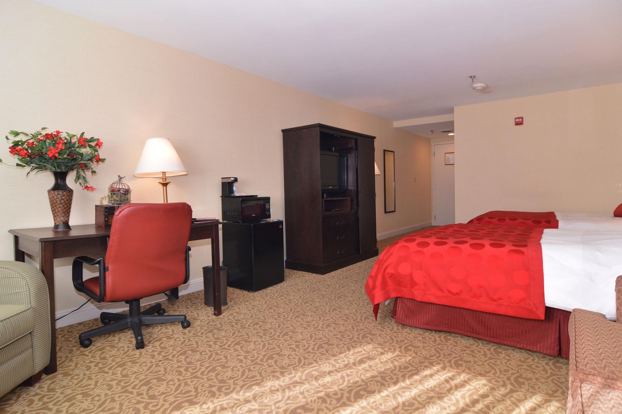 Ramada by Wyndham Seekonk Providence Area Bagian luar foto