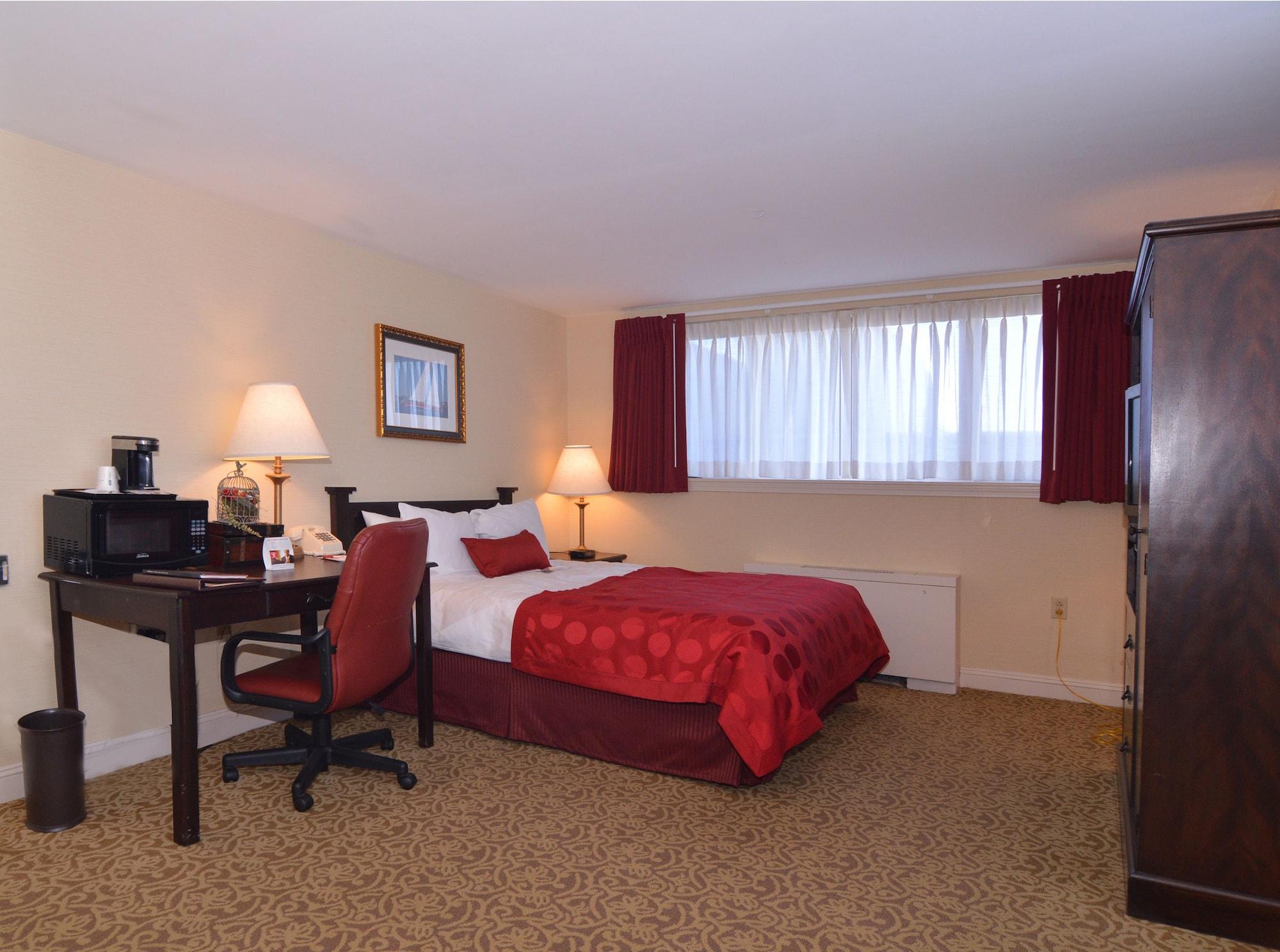Ramada by Wyndham Seekonk Providence Area Bagian luar foto