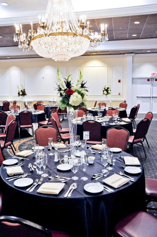 Ramada by Wyndham Seekonk Providence Area Bagian luar foto